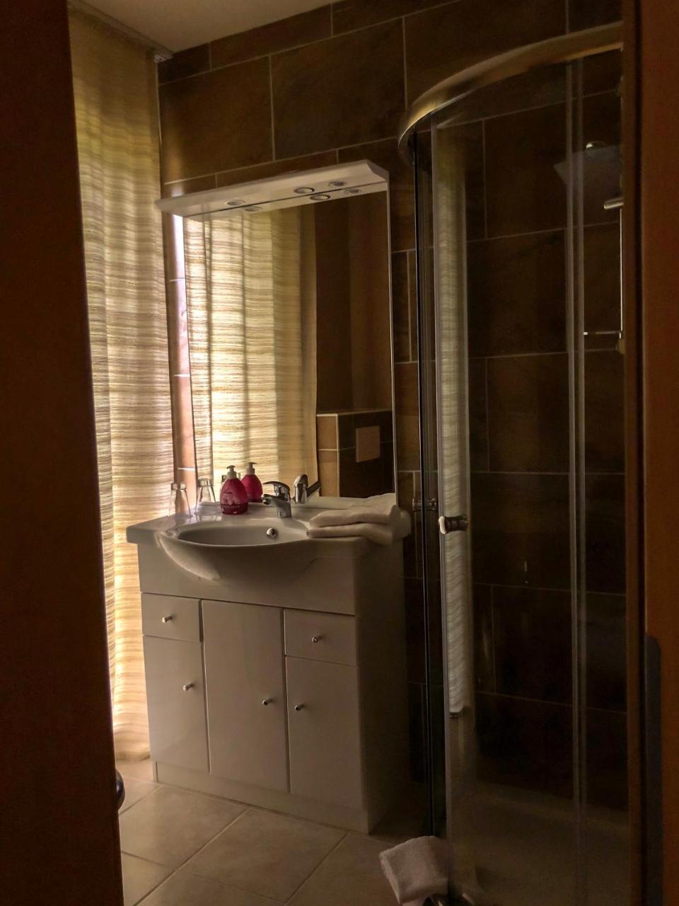 Hotel Restaurant Denis Zemmer エクステリア 写真